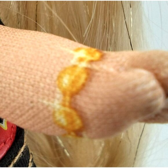 Jennel Jaguar Na Na Na Surprise Doll Limited Edition 2021 Original Outfit Tags - Picture 14 of 14